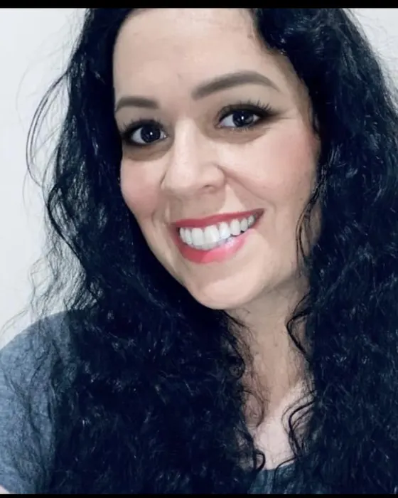 Retrato de Eliza Salles Massafera Tavares