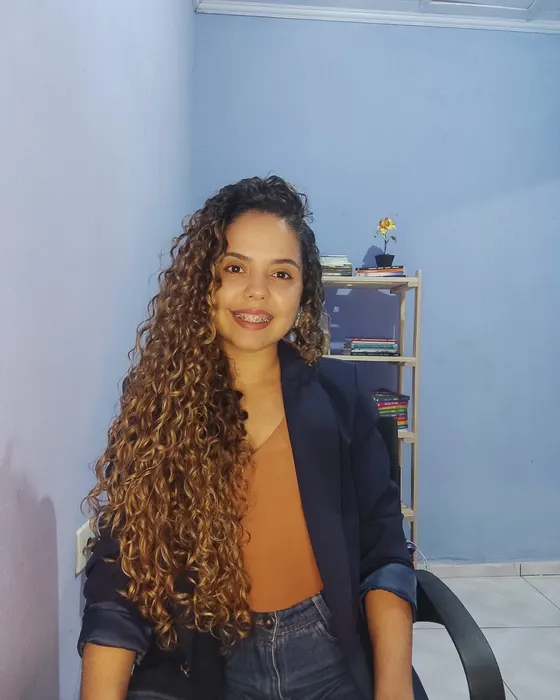 Retrato de Caroline Santos de Souza
